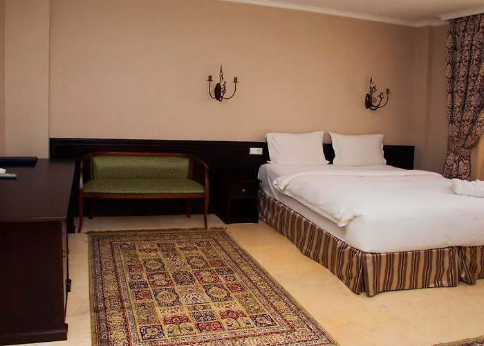 Royal Petrol Hotel