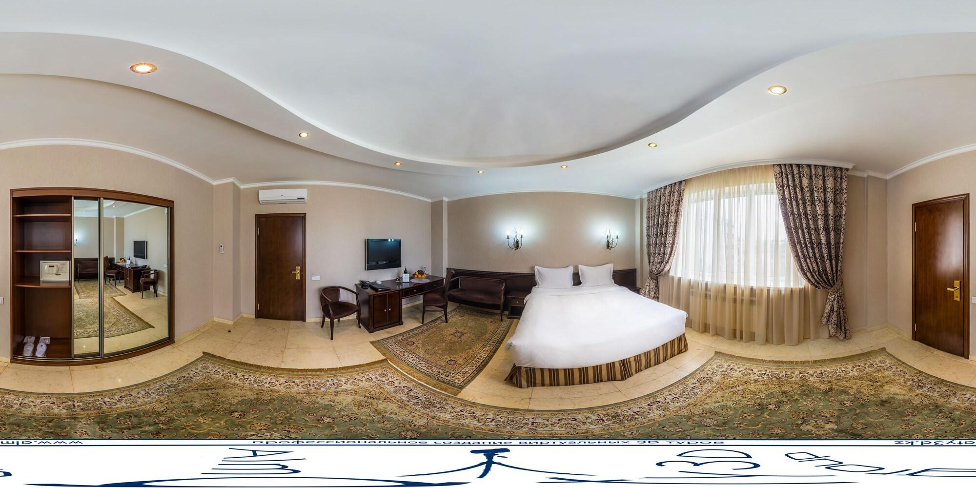 Royal Petrol 3* Almaty