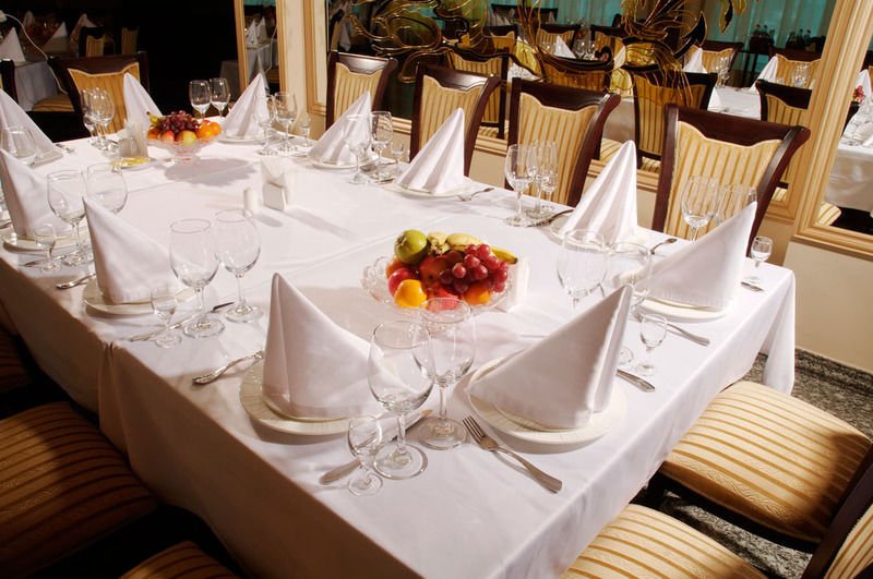 Hotel Royal Petrol Almaty