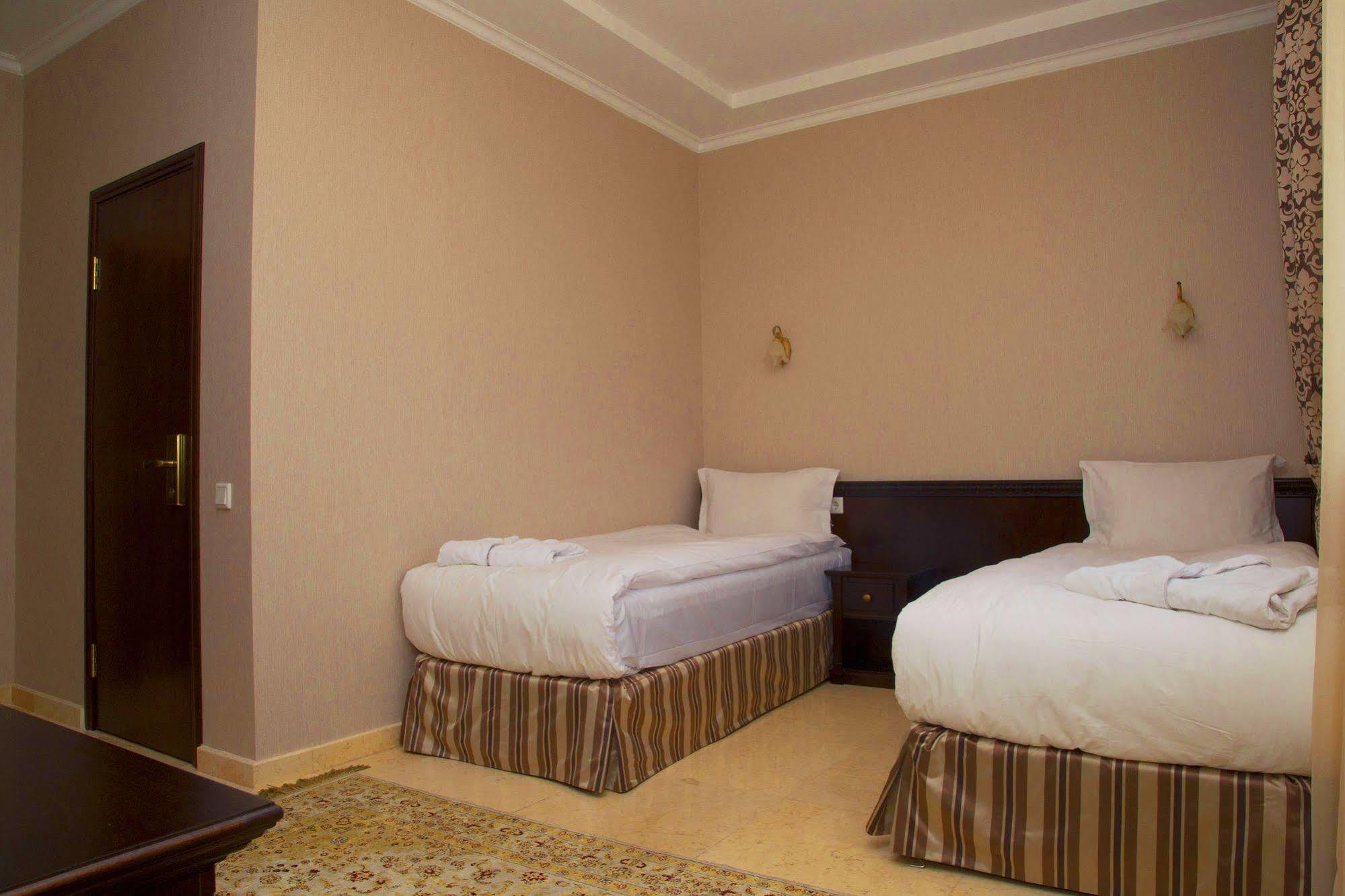 Royal Petrol 3* Almaty